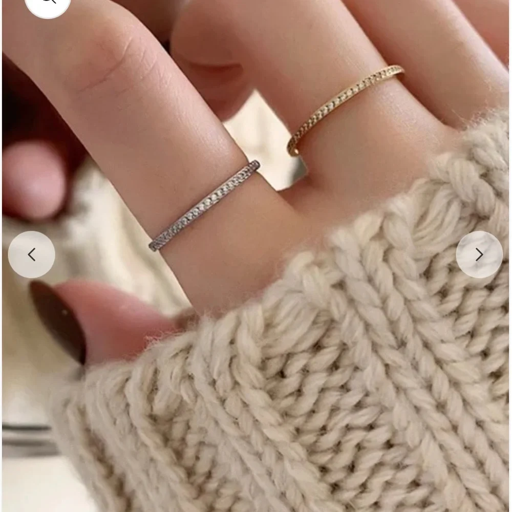 Elegant 18k Gold and Silver Stacking Rings - Picture 2 of 2